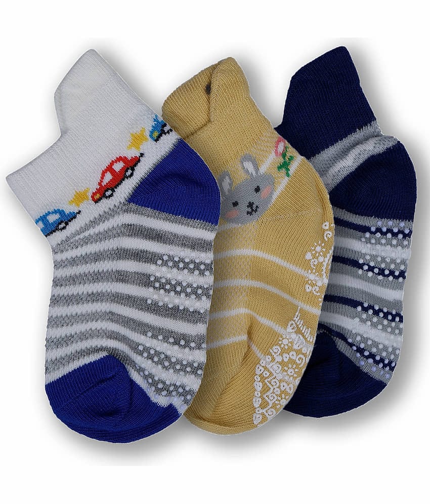 Dollar Pack of 3 Cotton Boy's Ankle Length Socks ( Multicolor )