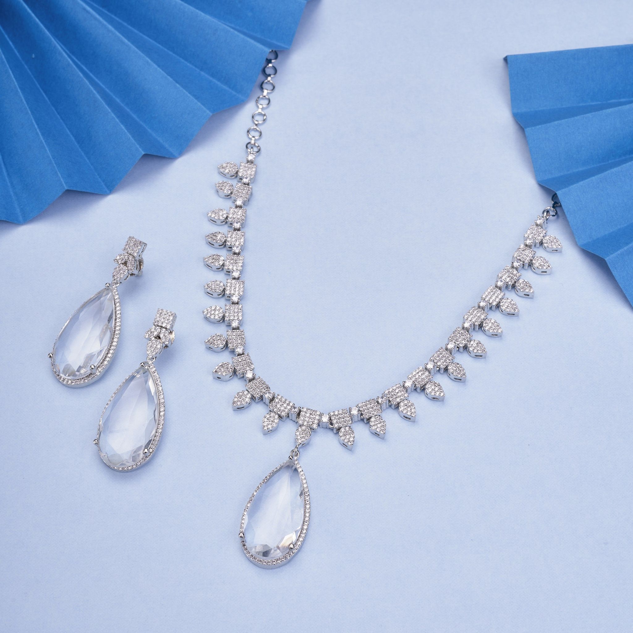 Crystal Radiant  Necklace-White / Rhodium