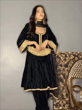 Velvet Kali Neckline Winter Set-S / Black