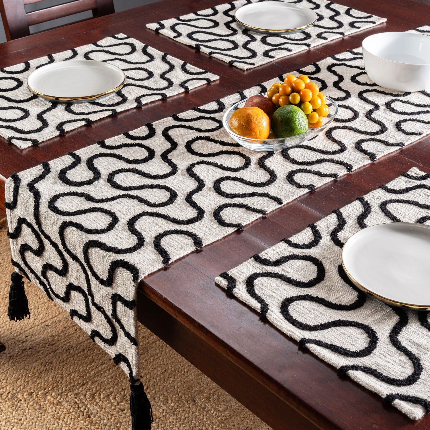 Modern Swirl Table Runner-14"x72" / Runner