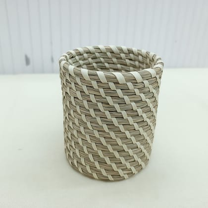 Handwoven Tigergrass Pen Stand