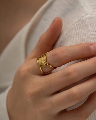 Statement Resizable Ring-Gold
