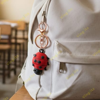 Vinglits Bugsy & Scaly 3D Printed Keychains – Articulated Animal Toys, Pocket-Friendly Keyrings, Stress Relief Desk Toys for Kids & Adults, Collectible Accessories (Ladybug - Scarlet, Medium)