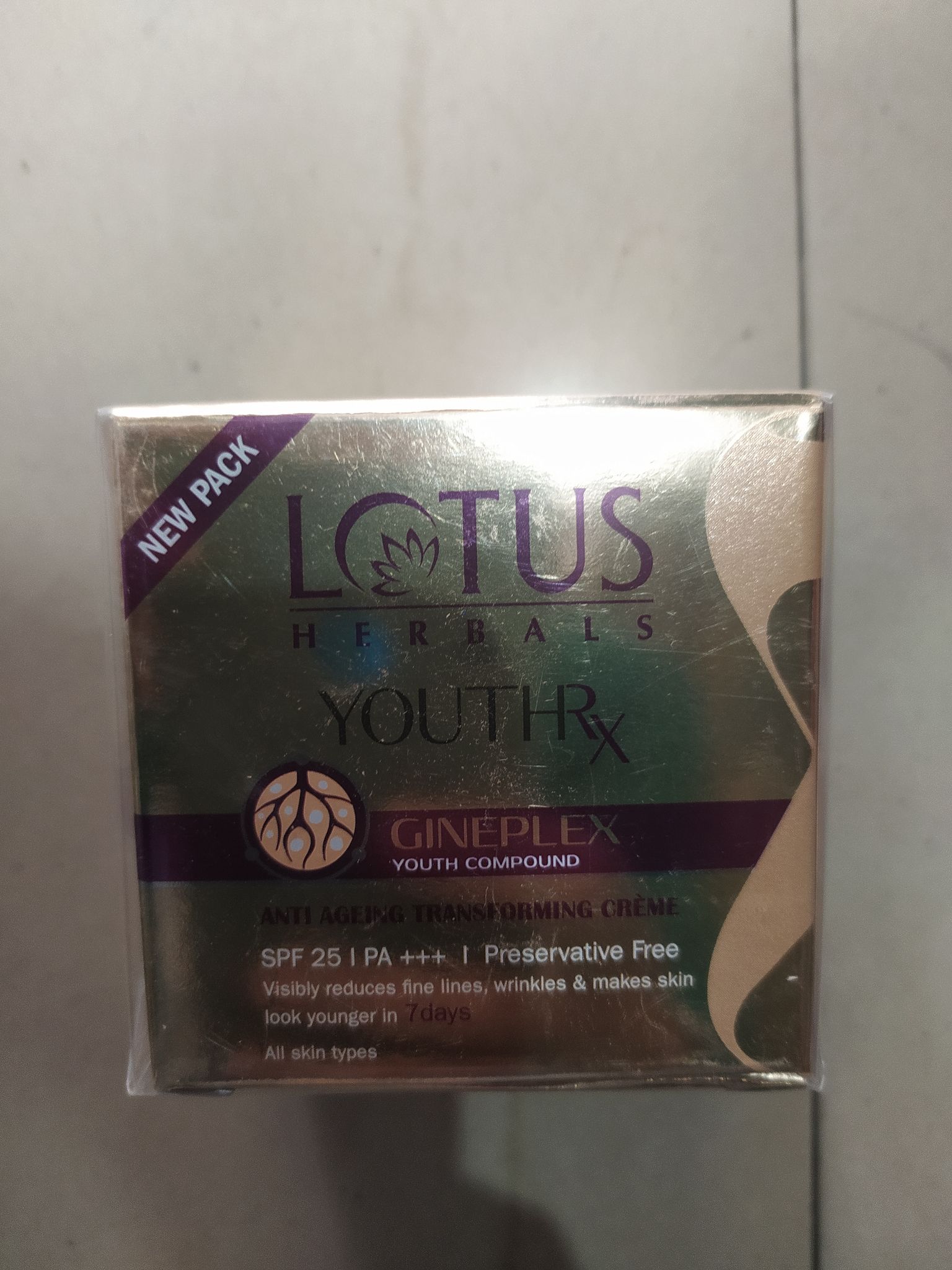 Iotus Herbals Youth compound Cineplex Anti ageing transforming creme 