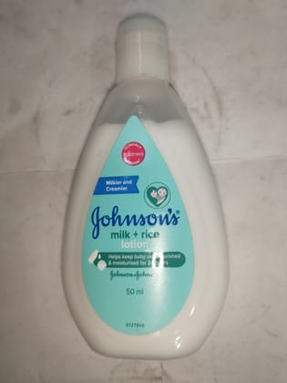 Johnson's Milk + rice Lotion Helps keep baby skin nourished & moisturised 24 hours 