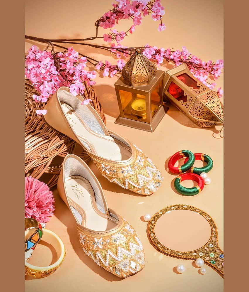 JM Looks Gold Women's Casual Ballerinas
