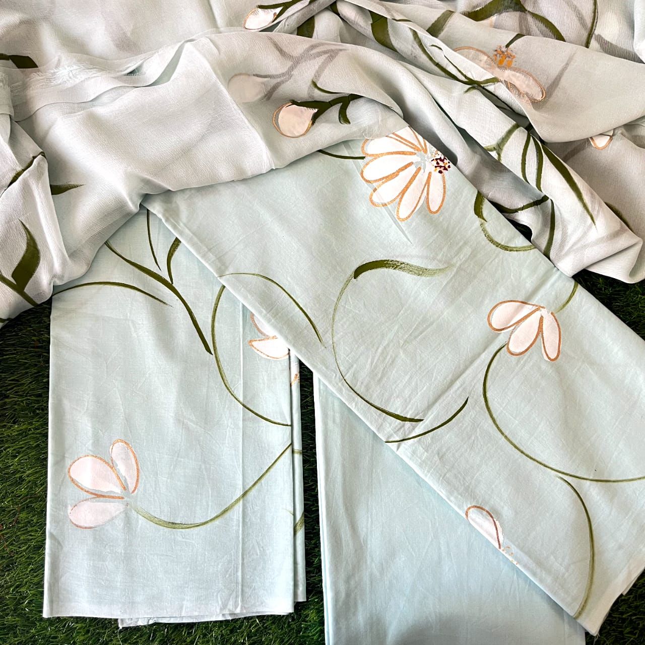 Pure Cotton Unstitched Suit With Chiffon Dupatta-As shown in picture / 2.5 mtr each / Pure cotton with chiffon dupatta