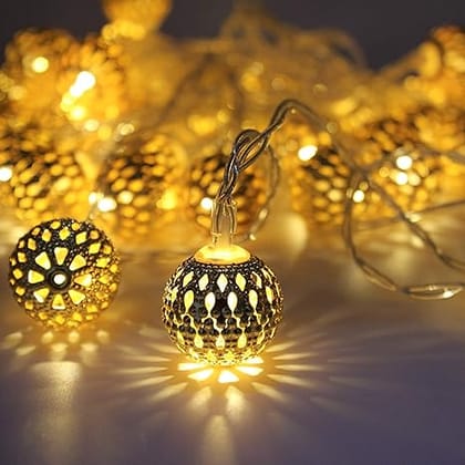 Moroccan Ball 16 LED String Lights Plug-in Connectable with Tail Warm White