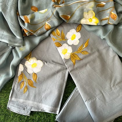 Pure Cotton Unstitched Suit With Chiffon Dupatta-As shown in picture / 2.5 mtr each / Pure cotton with chiffon dupatta