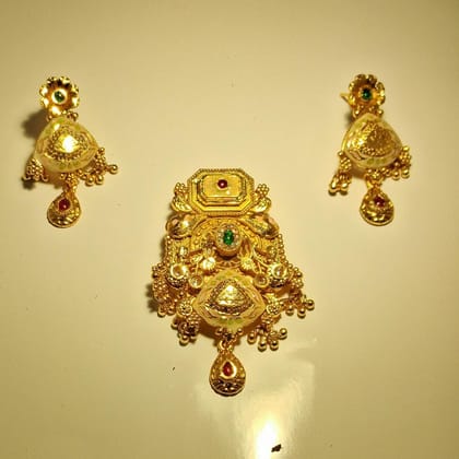 PENDANT SET RAJ