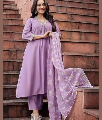 YAGNIK FASHION Women Rayon Printed Anarkali Kurti With Palazzo ( Lavender )
