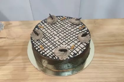 Chocolate Butterscotch Cake [500 Grams]