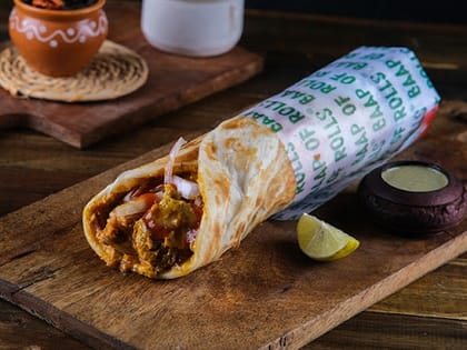 Makhani Soya Chaap Roll