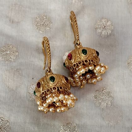 Silva sutra Golden Jhumki Delights