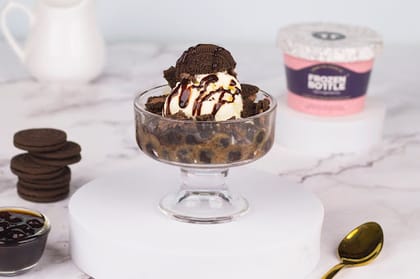 Oreo Cookie crumb Boba Ice Cream