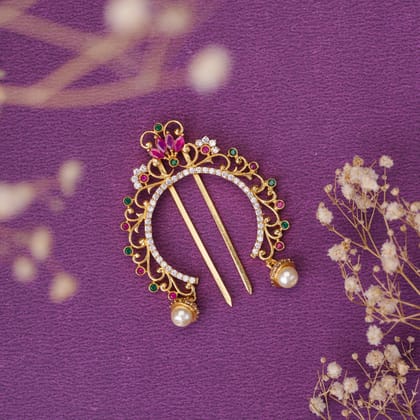 Glamorous Enhancing Juda Pin-Red-Green-White / Gold Plated / Free Size