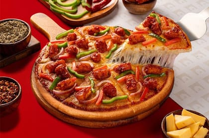 Dragonfire Paneer Pizza