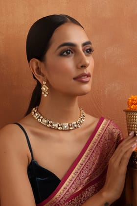 Donna Gold Kundan Necklace Set-Kundan
