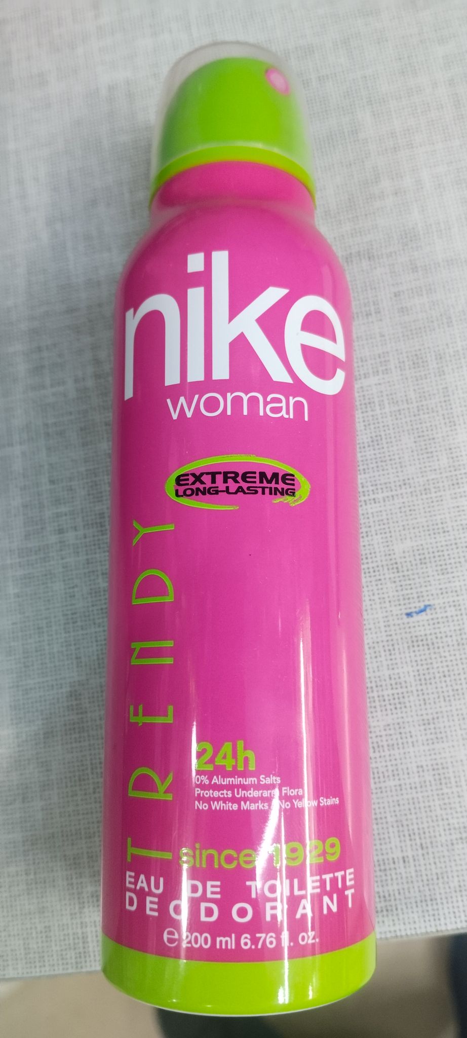 Nike women extreme long lasting 