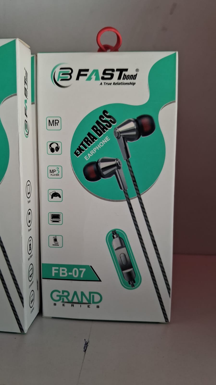 Fast bond earphone extra bass