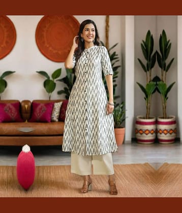 AMIRA'S INDIAN ETHNICWEAR Cotton Printed Front Slit Women's Kurti - White ( Pack of 1 )