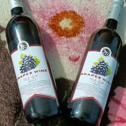 BLACK GRAPES WINE 350 ml BLACK GRAPES WINE 350 ml