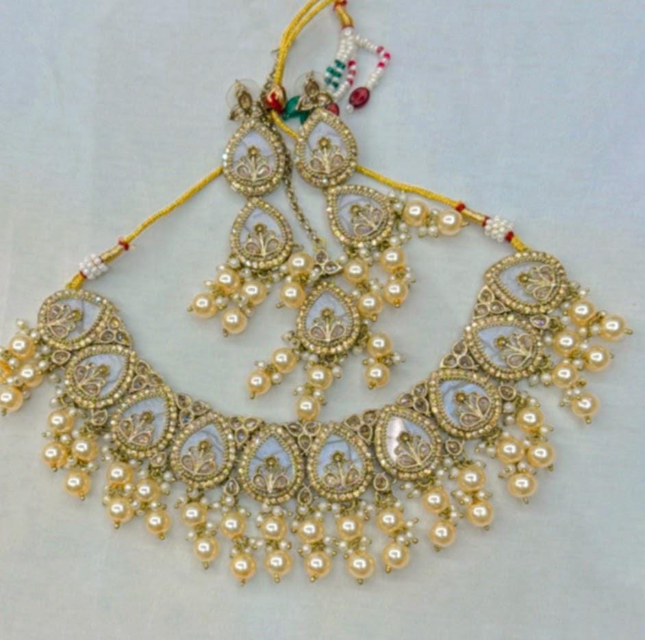 RNK Golden Mop Stone Pan Shape necklace Set