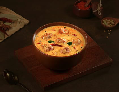 Punjabi Kadhi Pakoda
