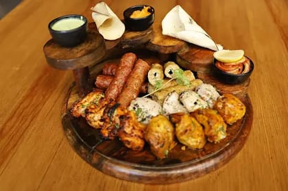 Non Veg Kebab Starter Party Meal [Serves 4]