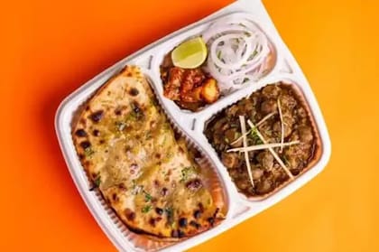 2 Aloo Paratha With Chole And Dahi