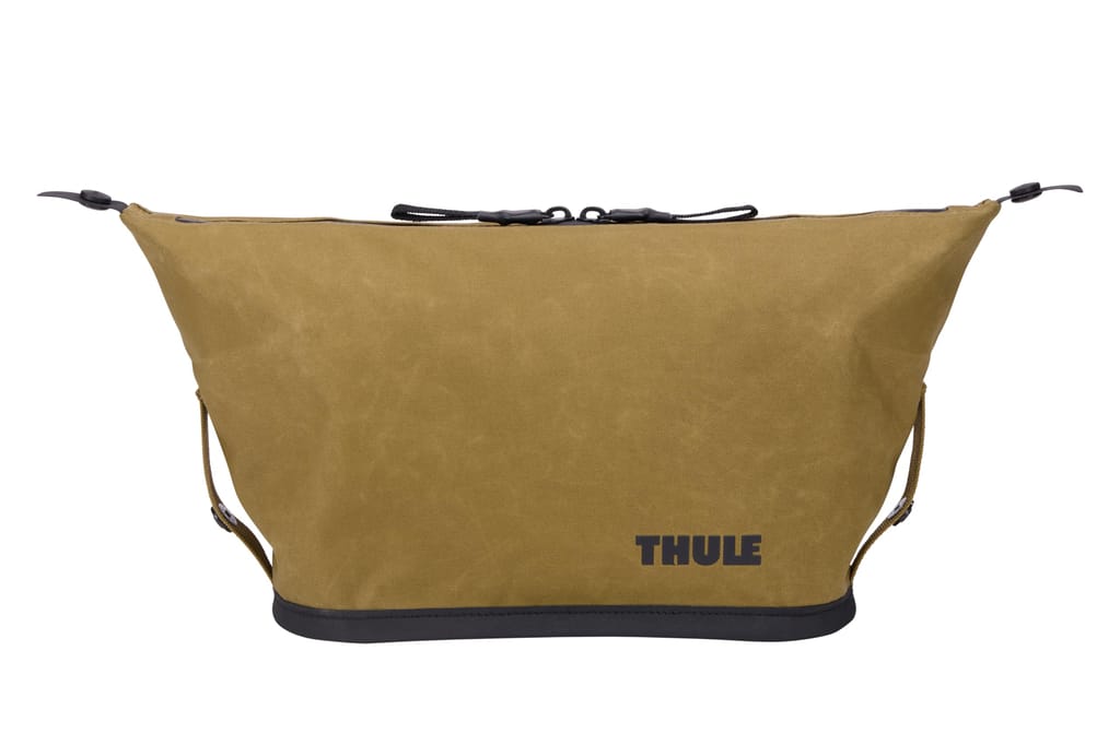Thule Aion Toiletry Bag - Water-Resistant Bag for toiletries, Makeup and Shaving Essentials - Removable Liquids Bag Included - Easy to Clean - Snap Loop to Easily Hang - Waxed, PFC-Free Fabric