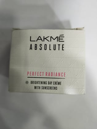 Lakme absolute perfect radiance brightening day cream 