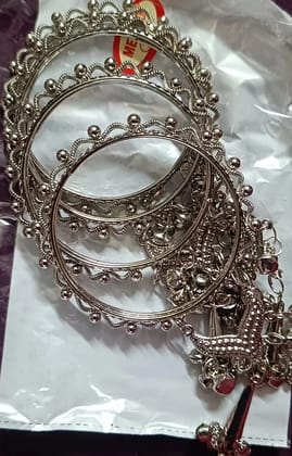 Trendy Silver Metal Bangles