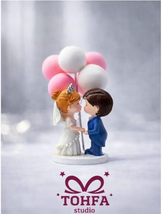Cute baloon couple