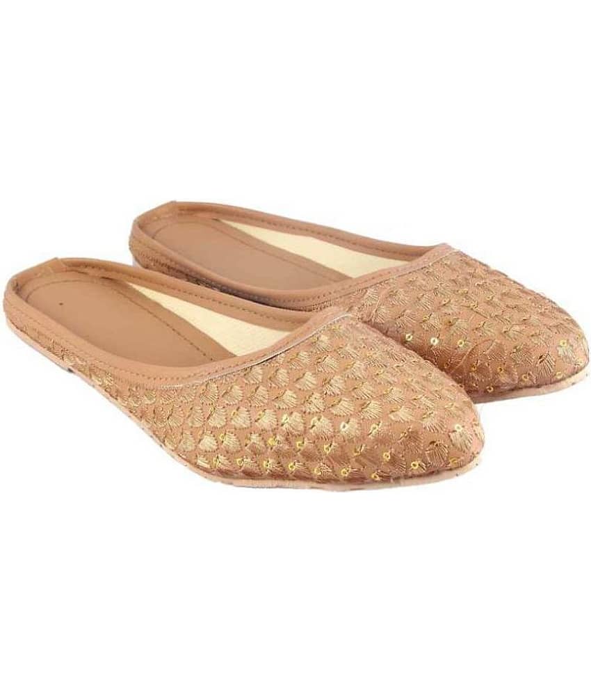 Apratim Gold Ethnic Footwear