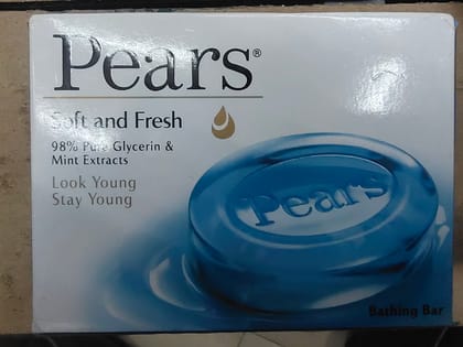 Pears bathing soap soft and fresh 