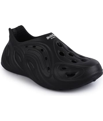 Action - Navy Men's Clogs