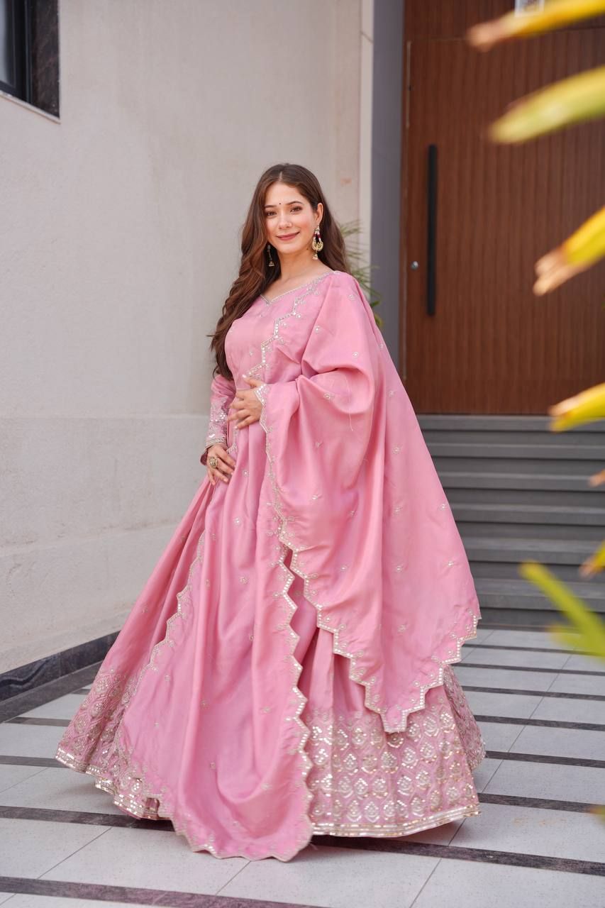 Heavy Shimmer Silk Gown Set-Pink / M