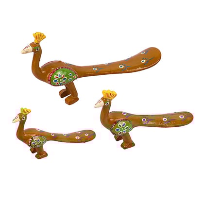 DreamKraft Paper Mache Peacock Showpiece, Standard, Yellow, 3 Piece