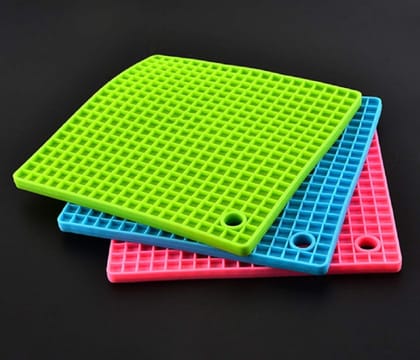 Vibrant Silicone Square Mats for Kitchen and Crafting 4 Pcs