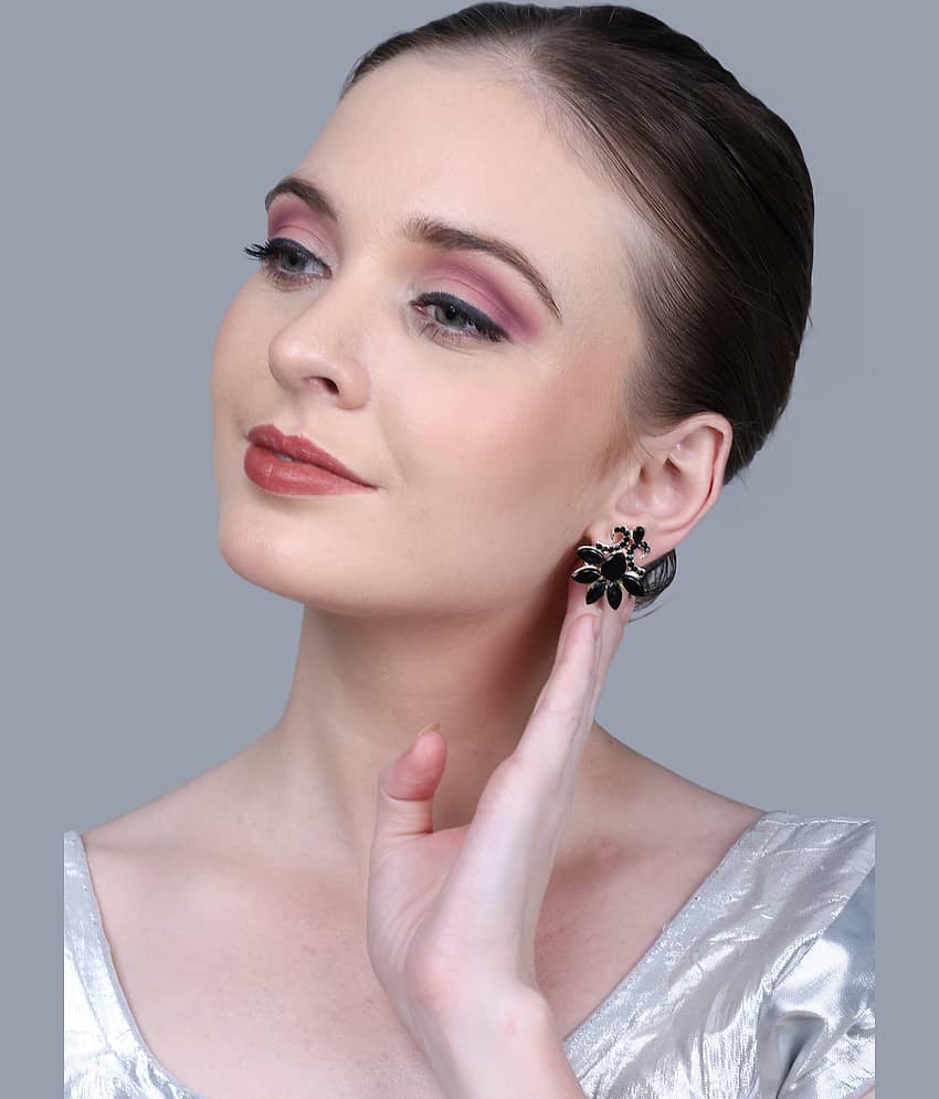 Sunhari Jewels Black Stud Earrings ( Pack of 1 )