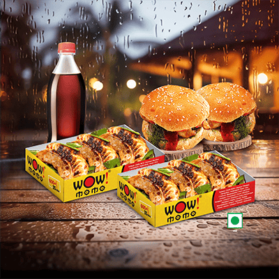 Veg Himalayan Chilli Momo 6Pc + Veg Moburg 2Pc +One 250ml Soft Drinks