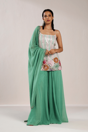 IVORY FLORAL SHARARA SET-XS