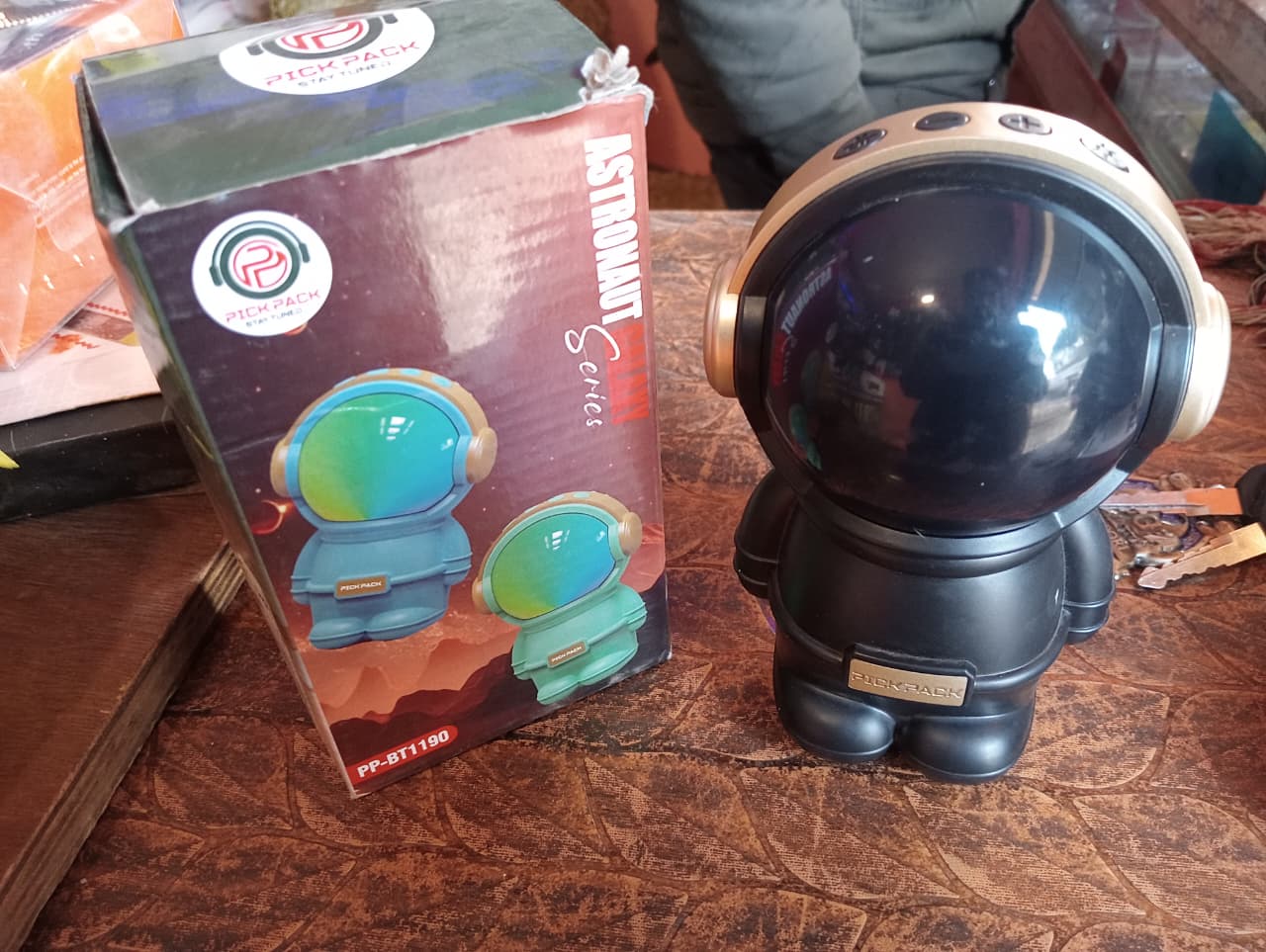 ASTRONAUTS