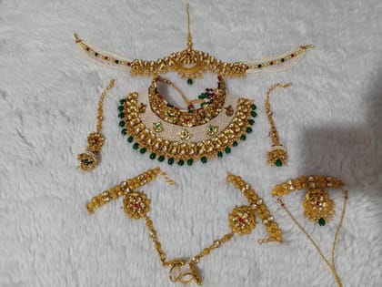 ZEVAR | Green Bridal Jewellery  4