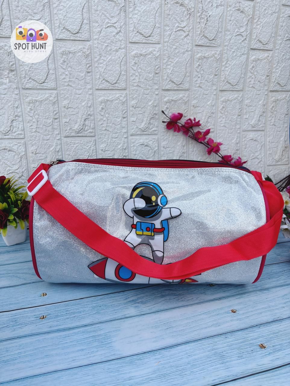 Spot HUNT Space Duffle Traveling Bag for Kids Mini Duffle Bags Cute Duffle Bags for Kids Colorful Duffle Bags for Kids Kids' Travel Duffle Bags Kids Sports Duffle Bags Return Gift 1 PCS
