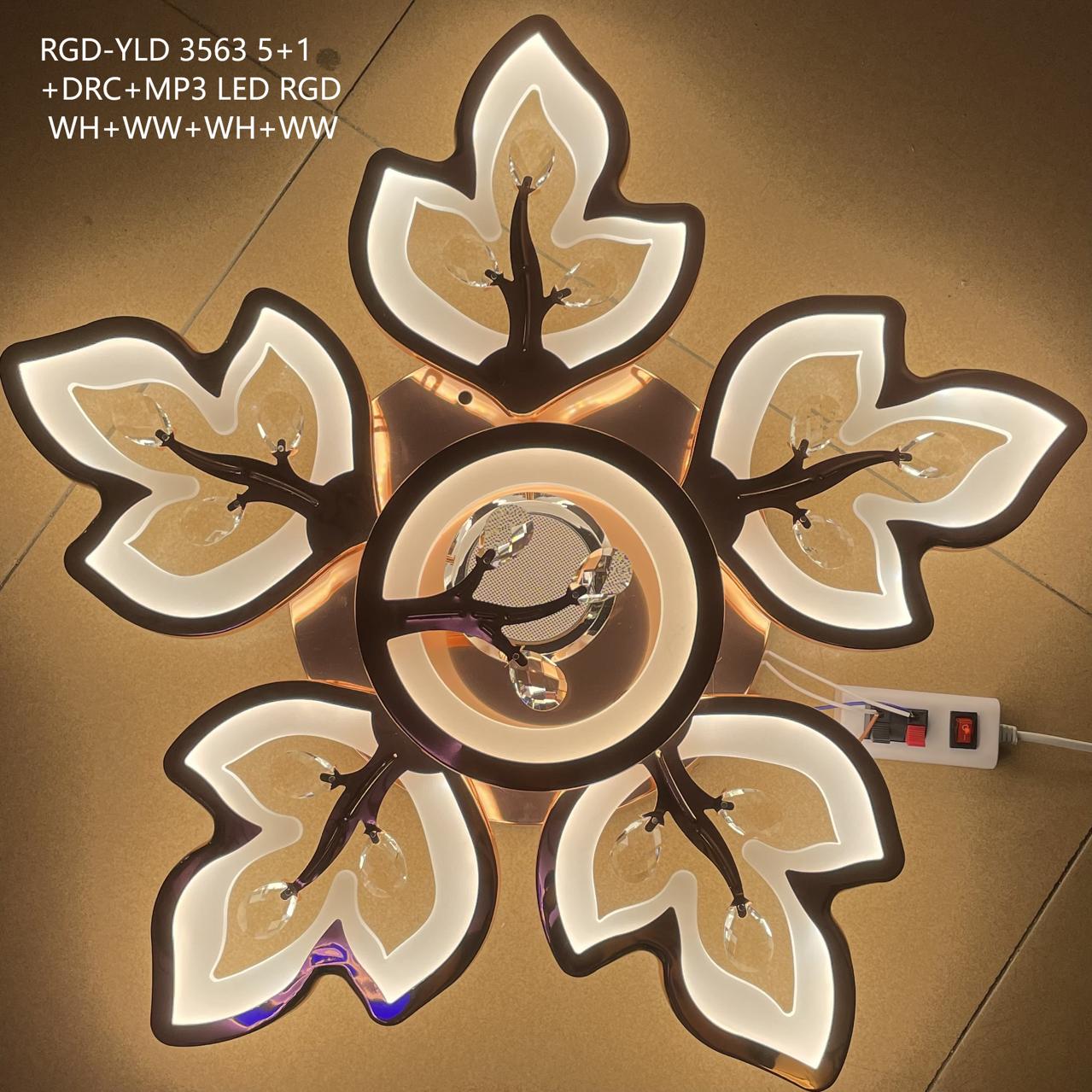 Ceiling Chandeliers with Leaf Shape