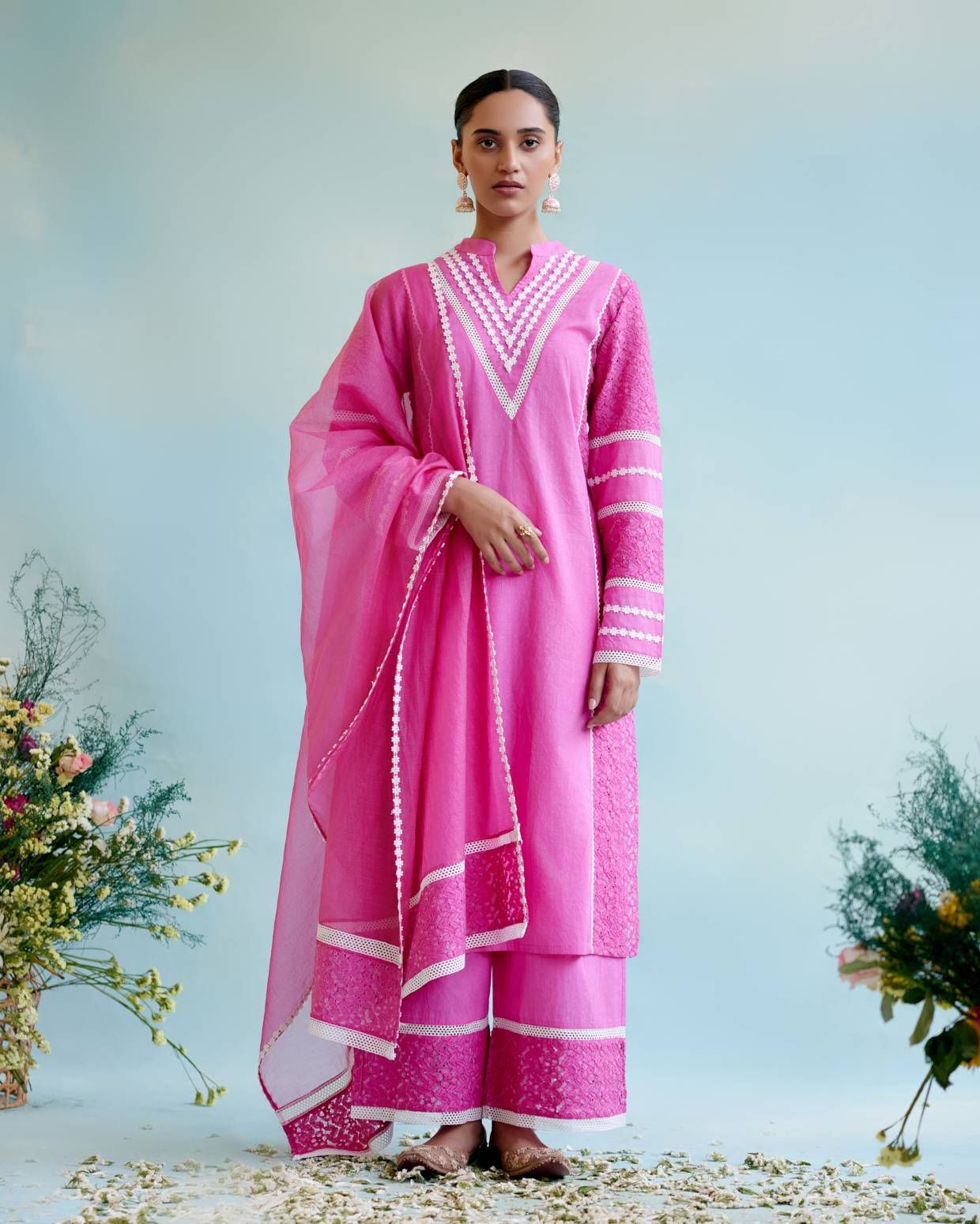 Neon Pink Dupatta-Free Size / Neon Pink