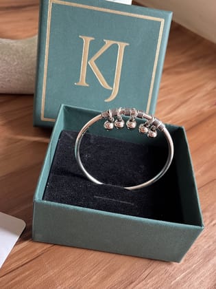 Royal Resonance kada | 925 Pure Silver-925 Pure Silver