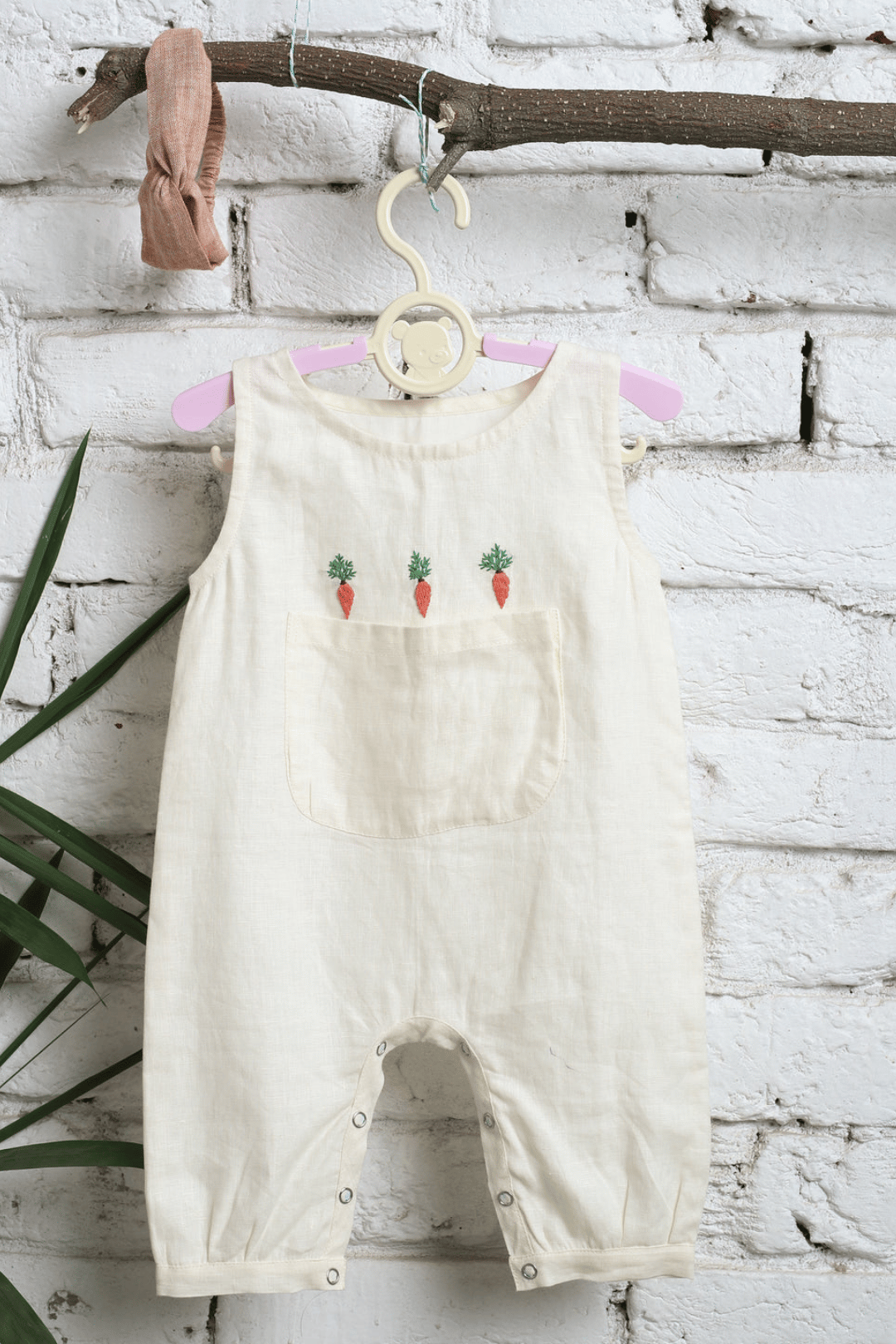 Carrot Embroided Romper with Pocket-0-6 months